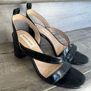Antonia Melani Sandals Black Heels size 7